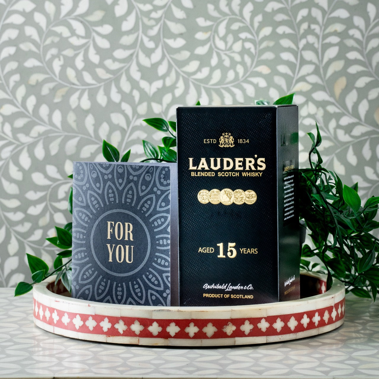 LAUDER’S AGED 15 YEARS ~ SCOTLAND - Gift Box & Wrapped